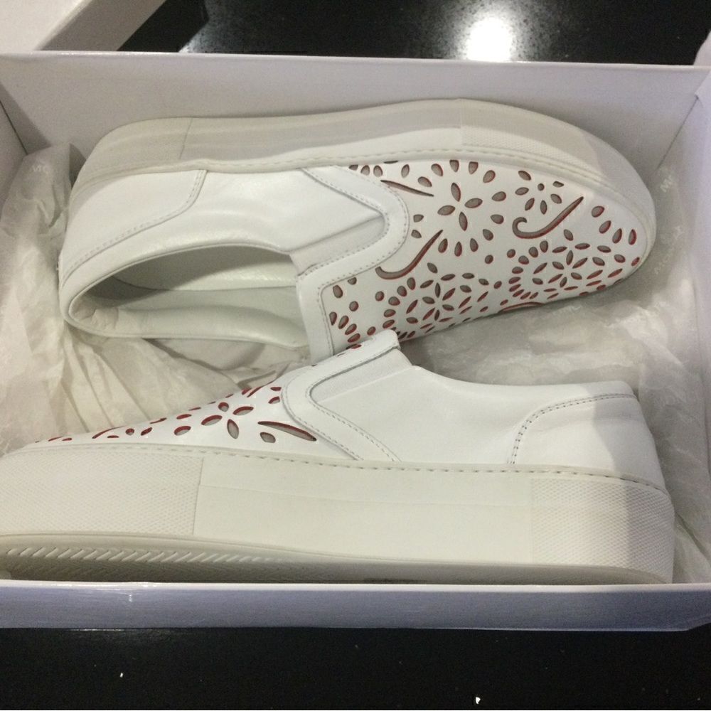 MONCLER Rosalina Scarpa Leather Shoe - Picture 7 of 12